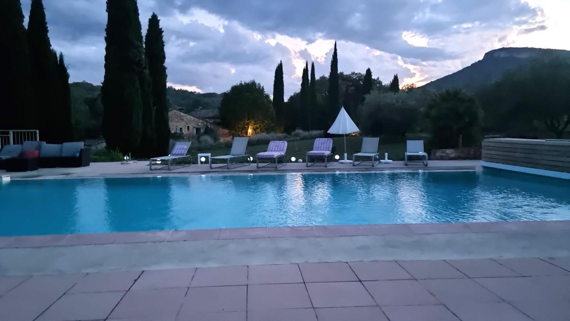Hotel Domaine Du Moulin De Cors à La Roque-sur-Cèze Extérieur photo