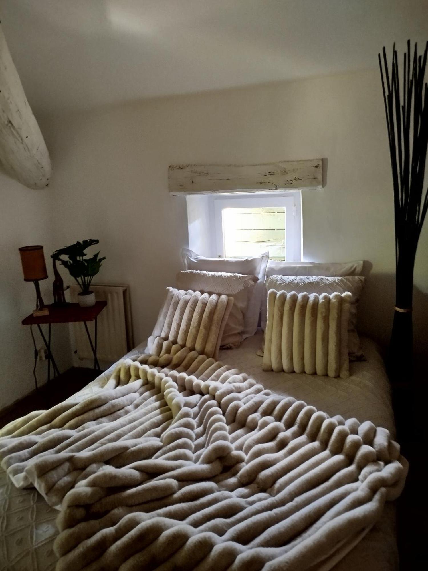 Hotel Domaine Du Moulin De Cors à La Roque-sur-Cèze Extérieur photo